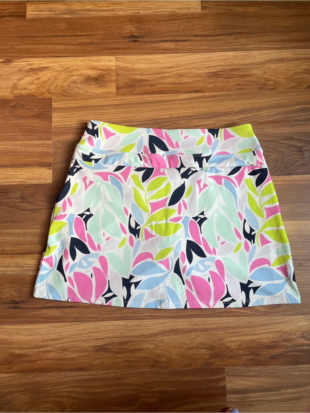 Tommy Bahama Golf Floral Print Skort Skirt Pastel Pink Blue Green Size Medium - Picture 5 of 7